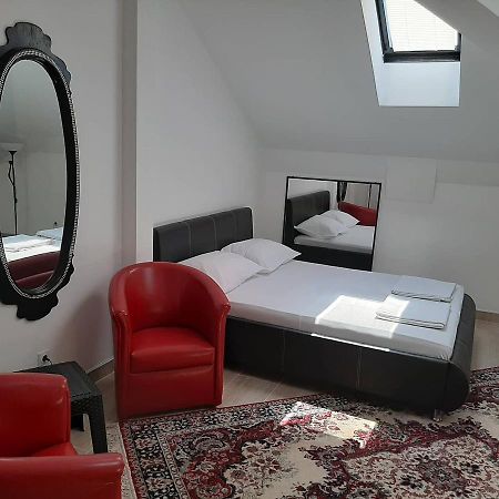 Aleksandrija Apartment Nis Ngoại thất bức ảnh